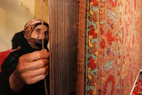 جولان فرش&zwnj;های افغانستانی در بازار فرش مشهد