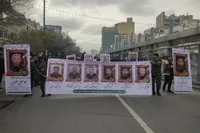 مراسم تشییع پیکر ۸ شهید اقتدار ایران اسلامی در مشهد برگزار شد (۱۳ اسفند ۱۴۰۴) + فیلم