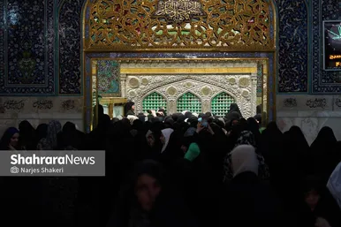 حال‌وهوای حرم مطهر امام‌رضا(ع) در شب میلاد کریم اهل‌بیت(ع)