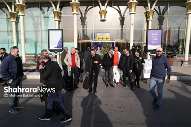 گزارش تصویری | استقبال از تیم ستارگان ۹۸ در فرودگاه مشهد
