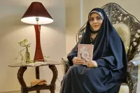 گفتگو با بانوی نویسنده‌ای که بیش از ۶۰ کتاب در حوزه دفاع مقدس نوشته است