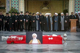پیکر مرحوم حجت الاسلام والمسلمین علی&zwnj;&zwnj;اكبر الهى خراسانى در جوار حرم مطهر رضوی به خاک سپرده شد + فیلم