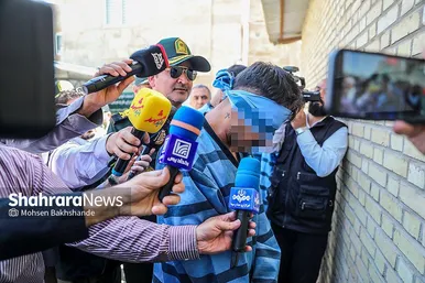 گزارش تصویری | نمایشگاه کشفیات انواع سلاح و مهمات در مشهد