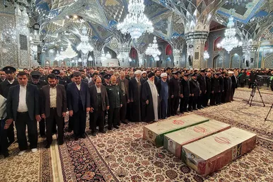 تشییع با شکوه 3 شهید مدافع امنیت در مشهد