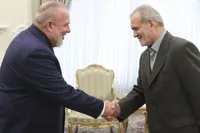 پزشکیان: عزم ایران و کوبا برای توسعه بیش از پیش مناسبات خلل‌ناپذیر است
