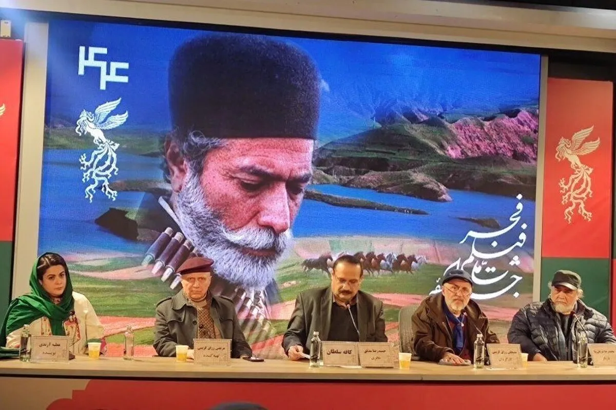 شریفی نیا در نشست خبری فیلم «کافه سلطان»: دو قطبی کردن جامعه خوب نیست