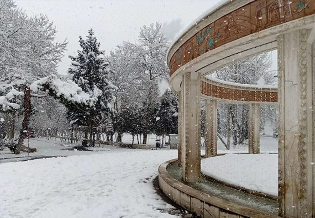 مدارس و ادارات البرز فردا شنبه (۲۴ دی ۱۴۰۱) تعطیل شد