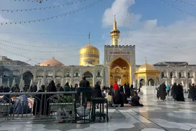 نجوای عاشقانه با امام زمان (عج) | &laquo;دعای نصر&raquo; و &laquo;توسل&raquo;در رواق نجمه خاتون (س) حرم مطهر رضوی طنین&zwnj;انداز می&zwnj;شود