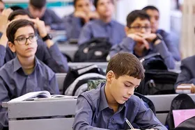 راه&zwnj;اندازی میز هدایت تحصیلی با کمک مشاوران متخصص