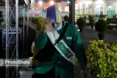 مراسم احیاء شب ۱۹ ماه رمضان در حرم مطهر رضوی