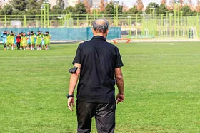 صندلی لرزان شهرخودرو: هر ۹ بازی یک سرمربی!