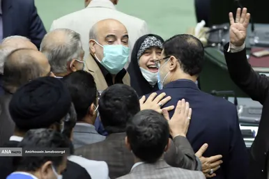 خداحافظی قاضی زاده هاشمی نماینده مشهد با مجلس