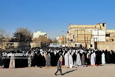 گزارش تصویری | نماز عید سعید فطر مهاجران افغانستانی در محله گلشهر مشهد