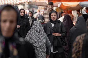 آزاده صمدی با &laquo;عزیز&raquo; در راه سینما