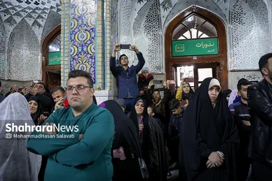 تحویل سال ۱۴۰۲ در حرم مطهر امام رضا (ع)