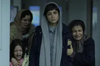 نخستین تیزر فیلم‌ «زن و بچه» با بازی پریناز ایزدیار و پیمان معادی + فیلم