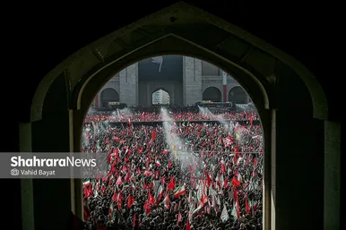 گزارش تصویری | اقامه نماز بر پیکر رهبر شهید و خانواده ایشان با حضور میلیونی عاشقان