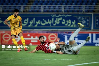لیگ برتر فوتبال | مسابقه پدیده مشهد و سپاهان اصفهان‎‎