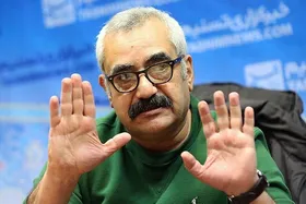 فرزاد موتمن &laquo;استیک&raquo; را می سازد
