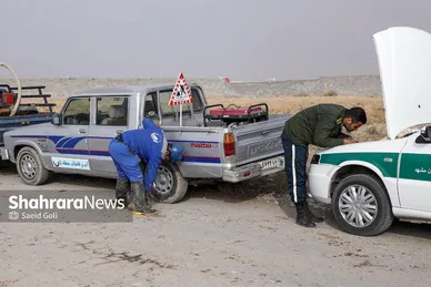 اجرای عملیات تخریب انشعابات غیرمجاز آب باغ‌ویلا‌های اطراف جاده کلات (۴ آذر ۱۴۰۳)