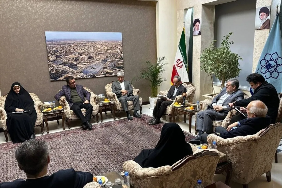 دیدار جمعی از برگزیدگان نشان مشهد با شهردار