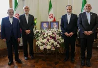 عراقچی: ما امانت‌داران راهِ بزرگانی هستیم که خالصانه خدمت کردند
