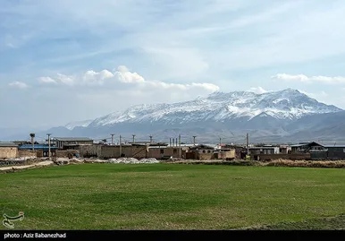 ایران زیباست | همزیستی لک لک‌ها در روستای کپر جودکی بروجرد با مردم روستا