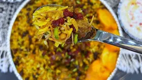 آشپزی | مانی&zwnj;پلو دامغانی؛ ترکیب هماهنگ طعم&zwnj;های شیرین، ترش و خوش&zwnj;عطر + طرز تهیه