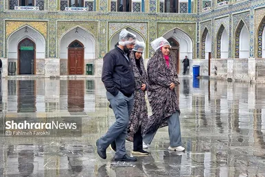 گزارش تصویری | حال و هوای بارانی حرم امام رضا (ع) (۱۹ اسفند ۱۴۰۳)