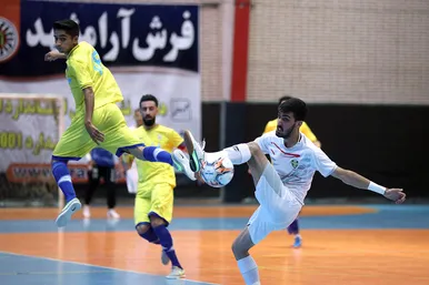 لیگ برتر فوتسال | مسابقه فرش آرا مشهد و  زندی بتن کلاردشت