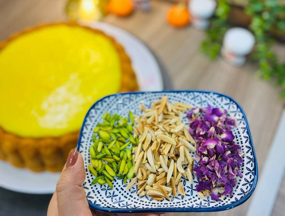 طرز تهیه کیک سوهان در خانه + فیلم طرز تهیه کیک سوهان در خانه + فیلم
