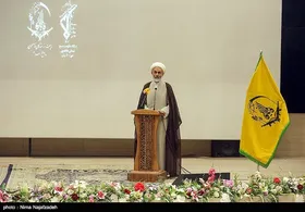 مسئول نمایندگی ولی فقیه در سپاه قدس: یادگاران خانواده شهدا را مراقبت کنیم تا از آسیب&zwnj;های فرهنگی اخلاقی و اجتماعی جامعه محفوظ بمانند