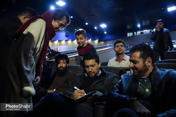 اکران انیمیشن «آخرین داستان» با حضور بهداد در سینما هویزه مشهد