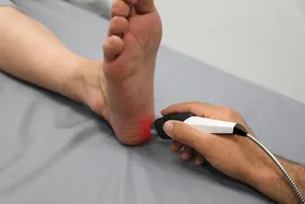 خار پاشنه چیست و چگونه ایجاد می&zwnj;شود؟