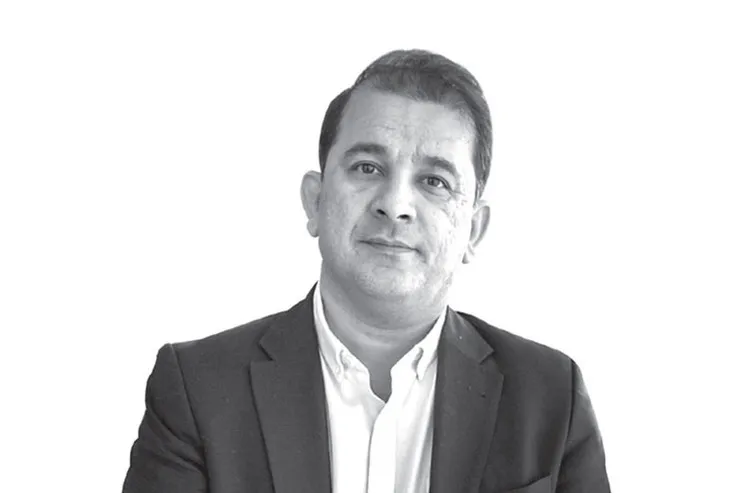 فردوسی را پنهان نکنیم