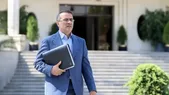 رئیس سازمان اداری و استخدامی کشور خبر داد: برگزاری جلسات فوری برای حل وضعیت نیرو‌های شرکتی شهرداری‌ها + فیلم