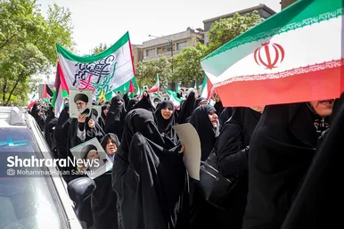 راهپیمایی ضدصهیونیستی نمازگزاران مشهدی و حمایت از عملیات وعده صادق سپاه