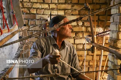 ایران زیباست | خورجین‌بافی؛ هنر دستان اهالی کویر