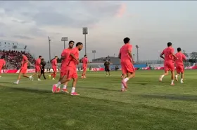 ویدئو | گرم کردن بازیکنان پرسپولیس پیش از دیدار با ذوب&zwnj;آهن (۱۶ شهریور ۱۴۰۵)