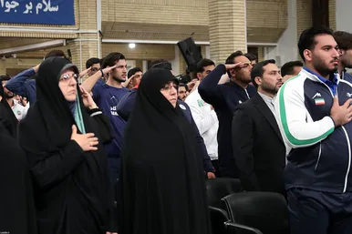 عکس‌هایی از دیدار مدال‌آوران ورزشی و علمی با رهبر انقلاب (۲۸ مهرماه ۱۴۰۴)