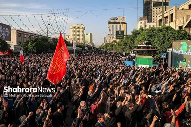 اجتماع مردم مشهد برای شهادت خادم الرضا (ع) سید ابراهیم رئیسی
