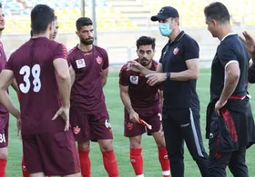 ۳ برد پرسپولیس در ۳ بازی اخیر با تحول در نیمه مربیان| یحیی بین دو نیمه چه می&zwnj;گوید؟