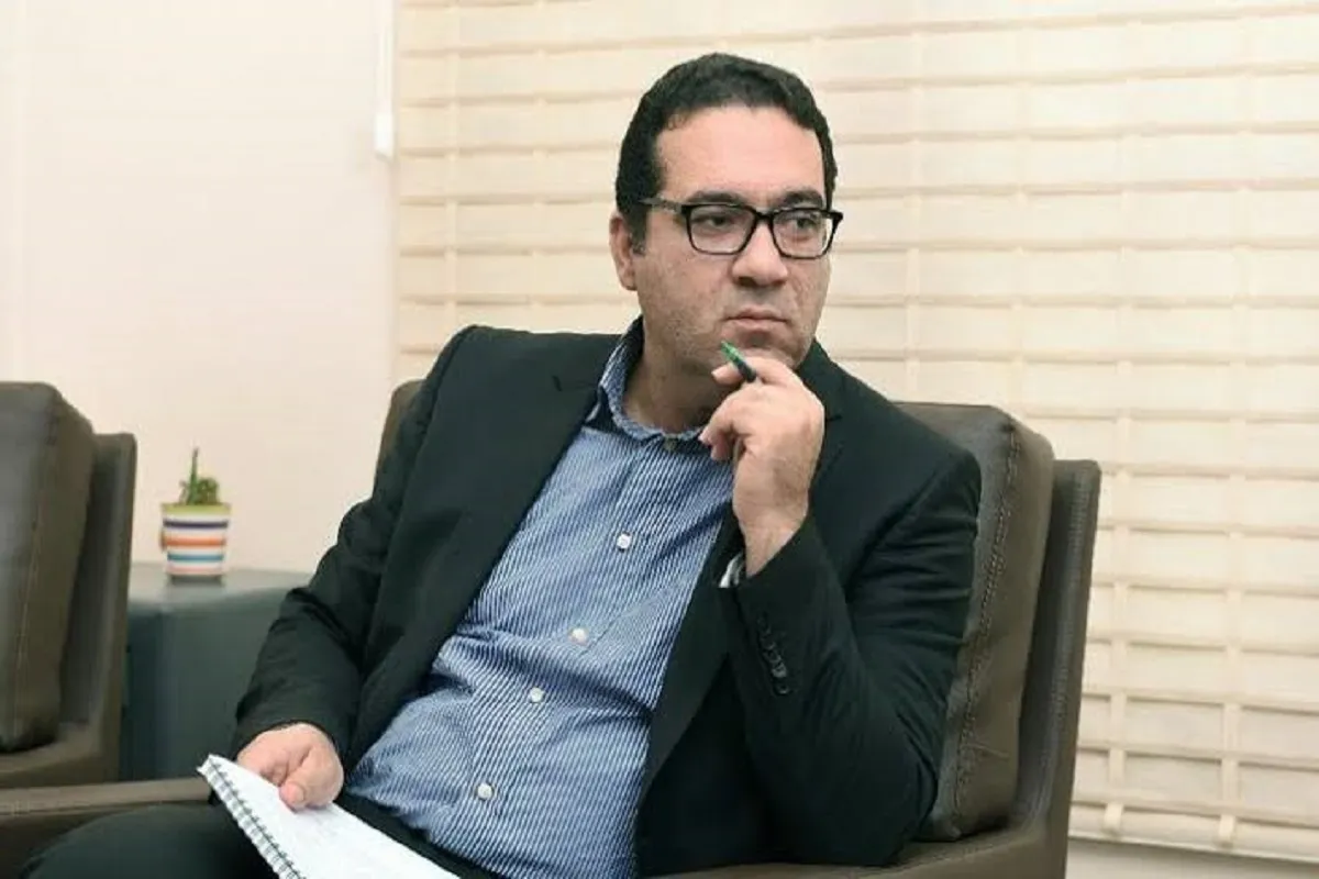  روح الله حسینی