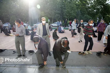 اقامه نماز عید سعید فطر در حرم مطهر امام رضا(ع)