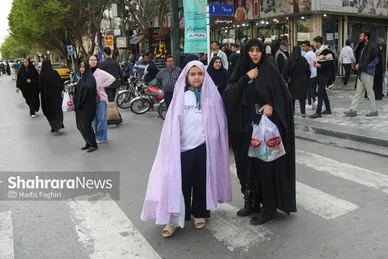 گزارش تصویری | زائران نوروزی در خیابان امام‌رضا(ع) مشهد