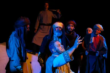 نمایش آئینی «آهوان» 