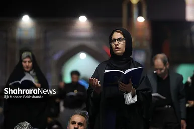 مراسم احیاء شب ۲۳ ماه رمضان در حرم مطهر رضوی