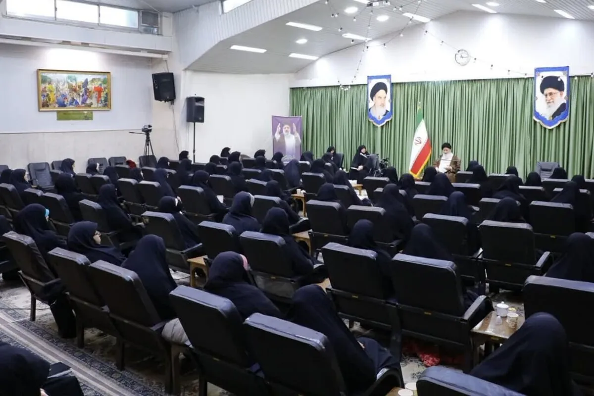 آیت‌الله علم‌الهدی: حاشیه شهر باید به نقاط اثرگذار در مدیریت شهری تبدیل شود | شخصیت زن در اسلام جریان‌ساز و انقلاب‌آفرین است