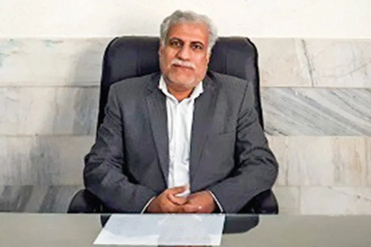 هیچ دانش‌آموزی به دلیل فقر از تحصیل باز نمانده است