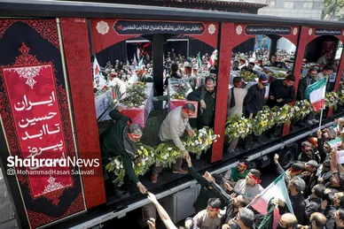 گزارش تصویری | تشییع پیکر مطهر ۱۵ شهید حملات خصمانه اخیر رژیم صهیونیستی به ایران در مشهد مقدس (جمعه ۶ تیر ۱۴۰۴)